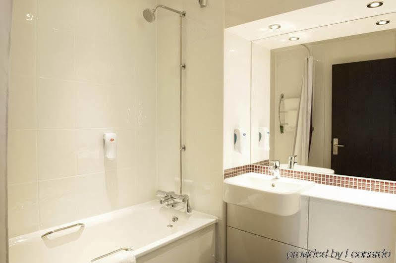 Premier Inn Canterbury City Centre Eksteriør billede